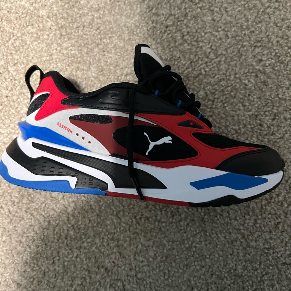 Kids puma sneakers new size 4.5